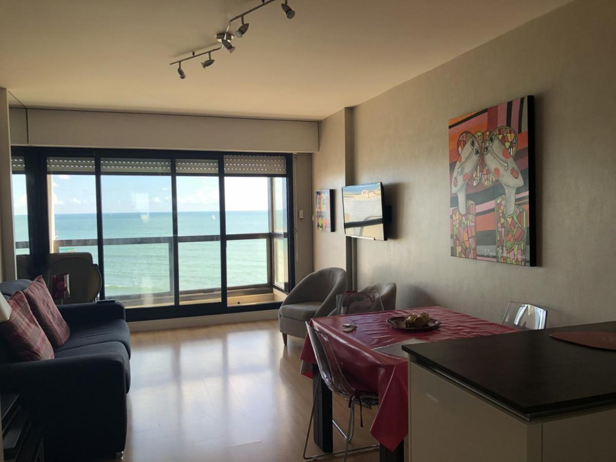 Appartement T2 Refait A Neuf Avec Balcon Face Mer Et Ascenseur, Au Coeur Des Sables-D'Olonne - Fr-1-485-70 Les Sables-d'Olonne Exterior photo